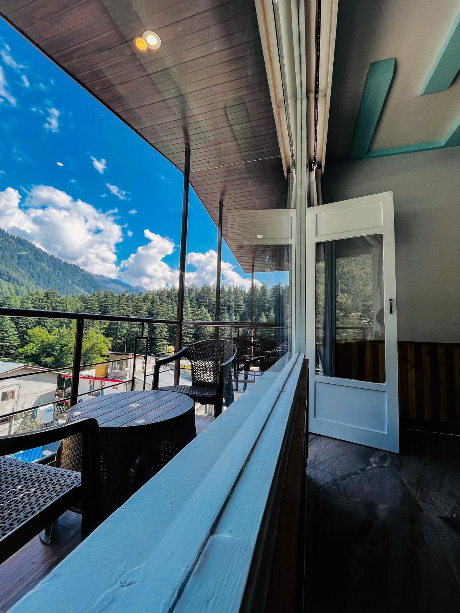 Hotel Apple Flower Manāli Eksteriør bilde