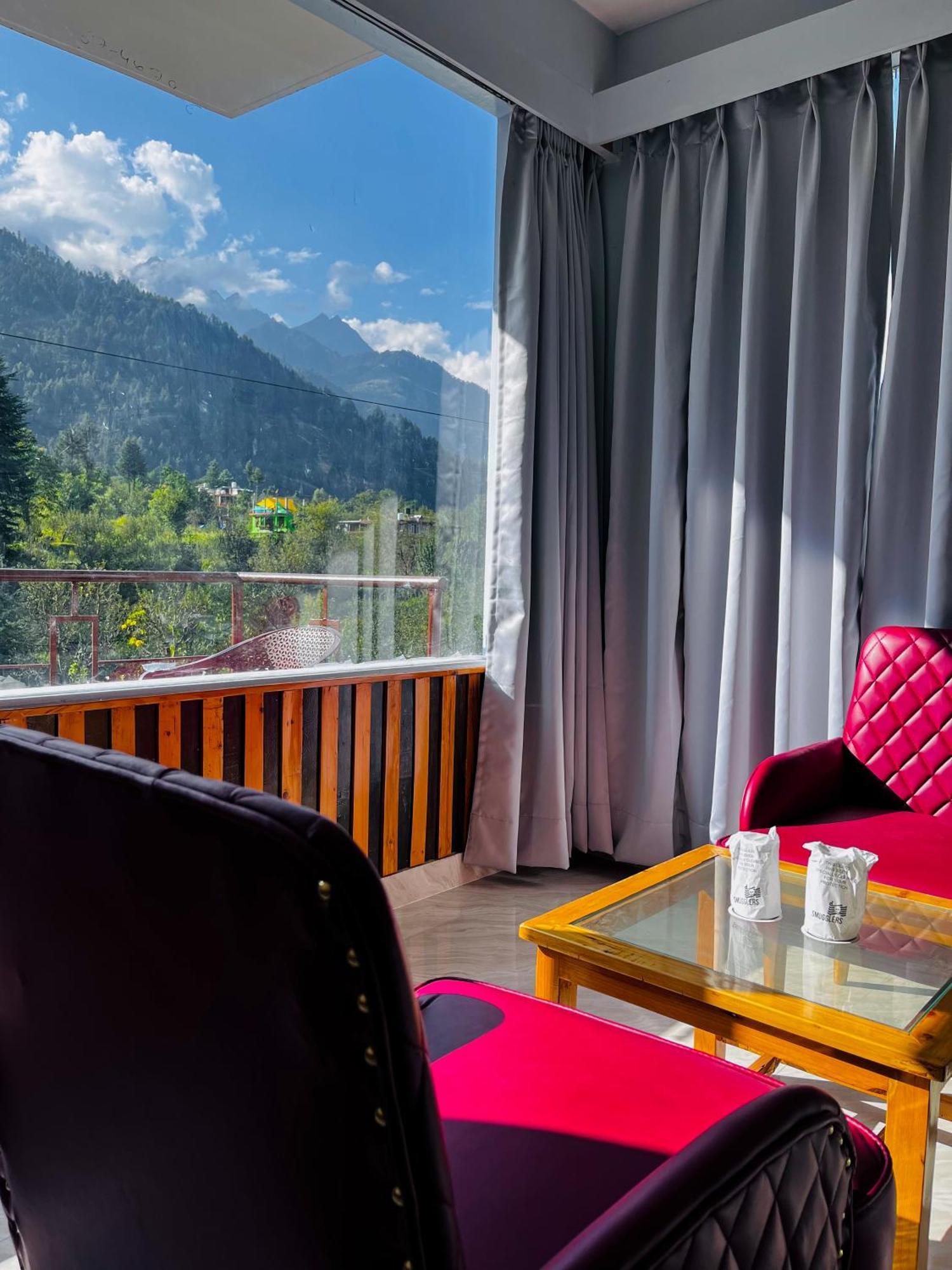 Hotel Apple Flower Manāli Eksteriør bilde